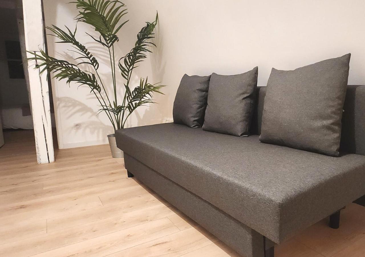 "Colbert Triplex" 3 Chambres - Balcon - Patio - Cathedrale Тур Екстериор снимка