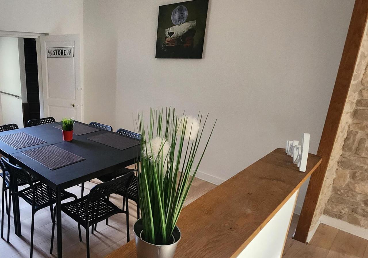"Colbert Triplex" 3 Chambres - Balcon - Patio - Cathedrale Тур Екстериор снимка