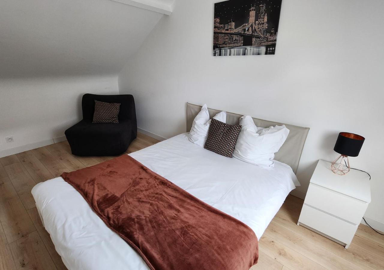 "Colbert Triplex" 3 Chambres - Balcon - Patio - Cathedrale Тур Екстериор снимка